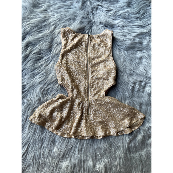 Forever 21 Blouse Sz M Nude Metallic Sequin Top Party Peplum Glitter Glam Cutout - Picture 8 of 10